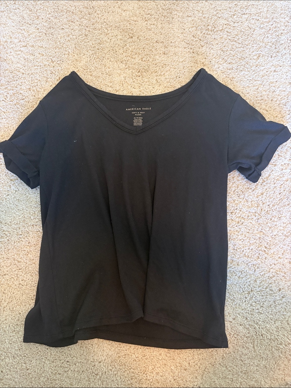 American Eagle Outfitters Black V-Neck Short Sleeve Tee